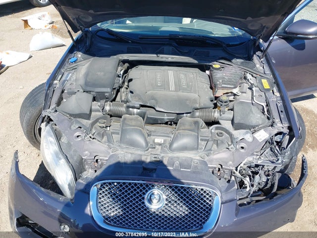 2011 JAGUAR XF SAJWA0GBXBLR87711 Photo 9
