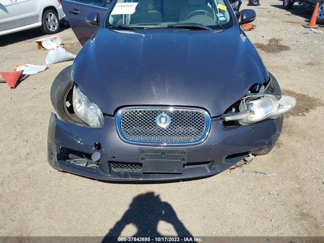 2011 JAGUAR XF SAJWA0GBXBLR87711 Photo 5
