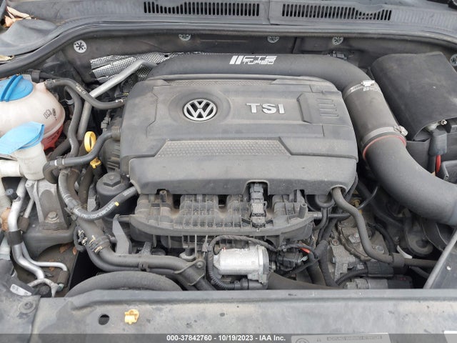 3VWD17AJ2FM422286 Volkswagen Jetta Sedan 1.8t Sport