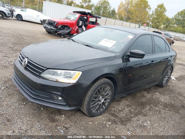 3VWD17AJ2FM422286 Volkswagen Jetta Sedan 1.8t Sport