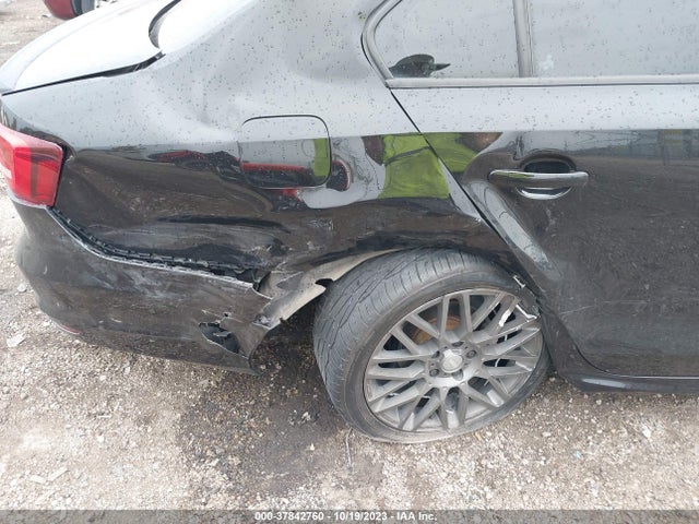 3VWD17AJ2FM422286 Volkswagen Jetta Sedan 1.8t Sport