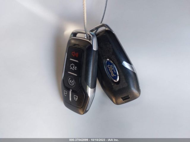 3FA6P0SU5ER382805 Ford Fusion Energi Titanium
