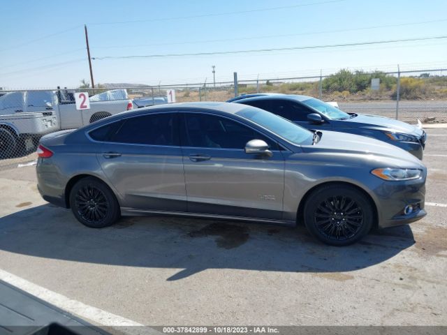 3FA6P0SU5ER382805 Ford Fusion Energi Titanium