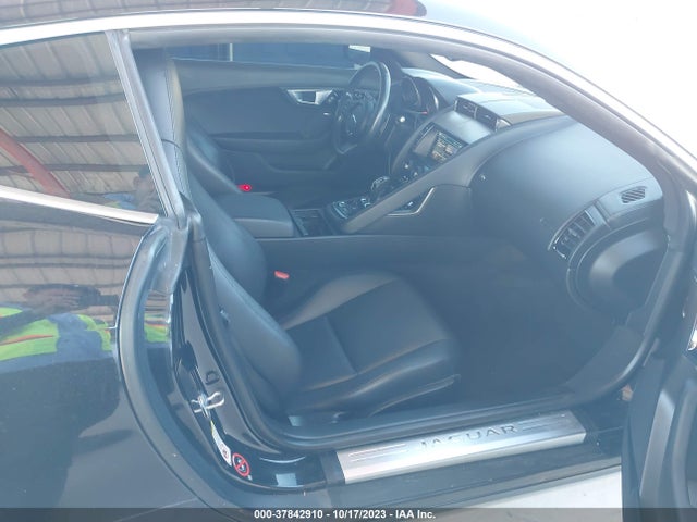 2016 JAGUAR F-TYPE SAJWA6AT8G8K29364 Photo 4