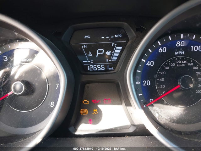 2015 HYUNDAI ELANTRA SE VIN: KMHDH4AE6FU455301