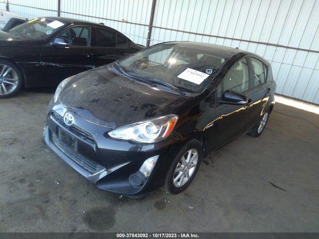 Toyota Prius C One/two/three/four 2015 JTDKDTB37F1091213 Image 2