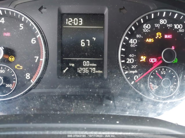 1VWAT7A30FC082698 Volkswagen Passat 1.8t Limited Edition