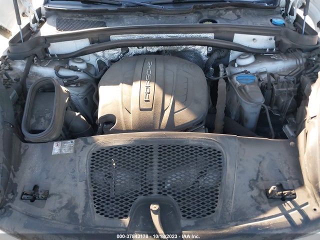 2018 PORSCHE MACAN WP1AA2A5XJLB04405 Photo 9
