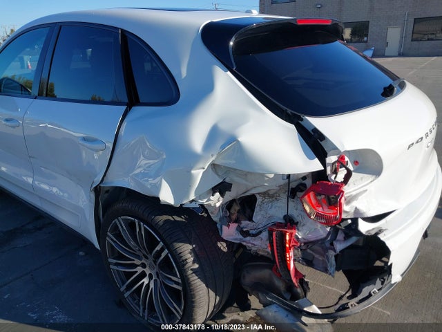 2018 PORSCHE MACAN WP1AA2A5XJLB04405 Photo 5