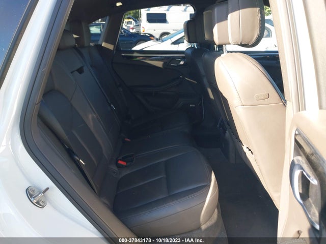 2018 PORSCHE MACAN WP1AA2A5XJLB04405 Photo 7