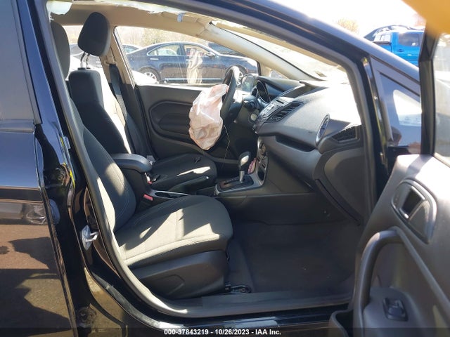 Ford FIESTA SE 2019 3FADP4BJXKM156269 Image 5