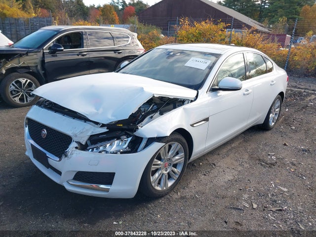 2016 JAGUAR XF SAJBJ4BV1GCY16439 Photo 1
