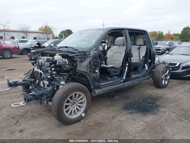 1C6SRFHT4NN131529 RAM 1500 Limited