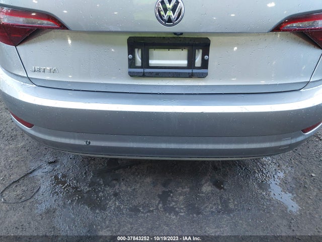 3VWC57BU2MM000668 Volkswagen Jetta S/se/r-line