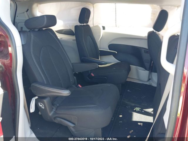 2C4RC1CG0NR208633 Chrysler Voyager Lx