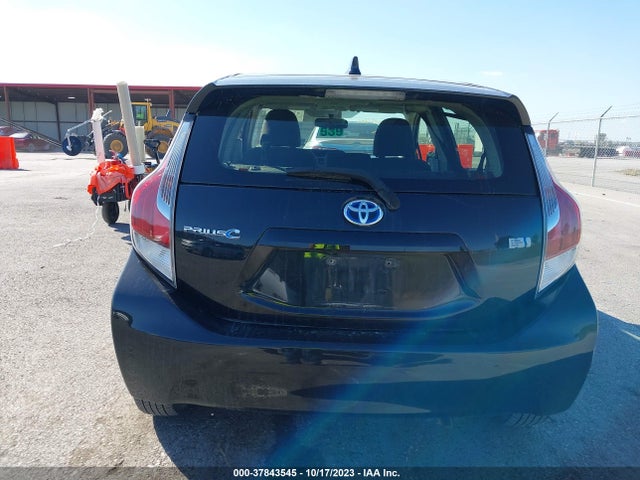 Toyota Prius C One/two/three/four 2016 JTDKDTB37G1138919 Image 16