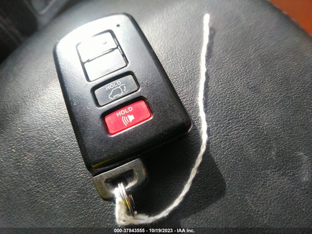 Toyota Rav4 Limited 2016 JTMDFREV5GD192706 Image 11