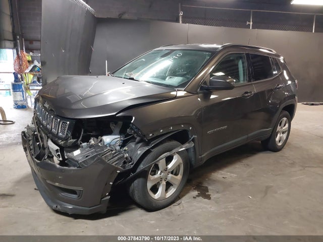 3C4NJDBB7KT651849 Jeep Compass Latitude
