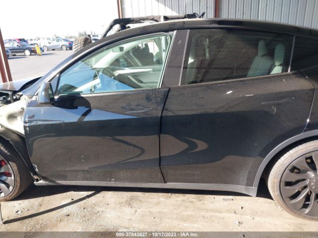 7SAYGDEF4NF554446 Tesla Model Y Performance