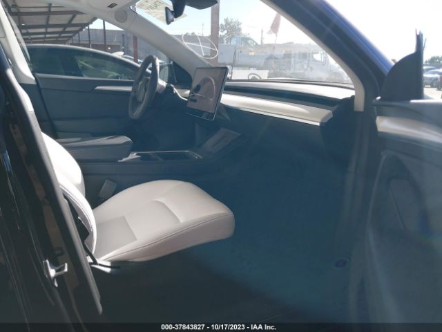 7SAYGDEF4NF554446 Tesla Model Y Performance
