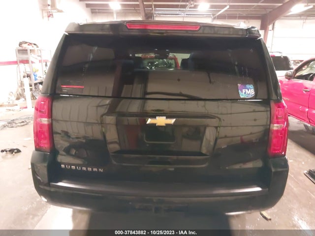 Chevrolet Suburban Lt 2016 1GNSKHKC9GR463180 Image 17