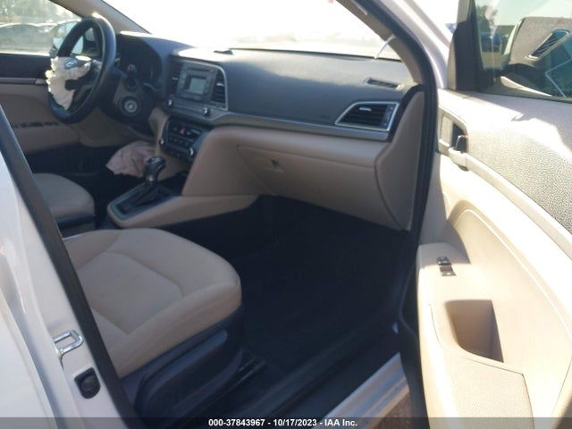 Hyundai ELANTRA SE 2017 5NPD74LF9HH203472 Image 5