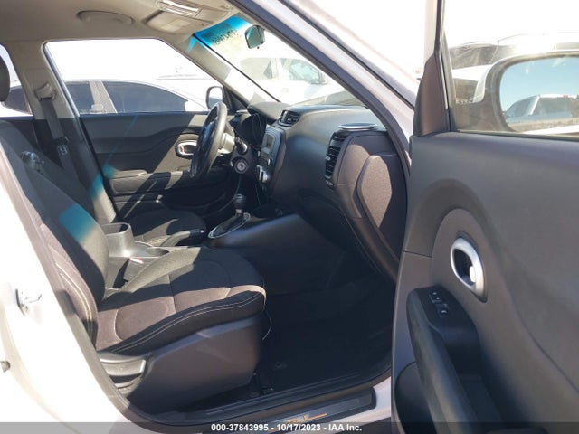 KIA Soul 2014 KNDJP3A56E7081032 Image 17