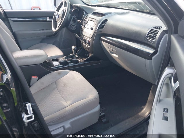 KIA SORENTO LX 2015 5XYKTDA7XFG610929 Image 5