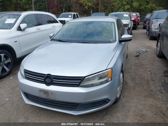 3VWD17AJ3EM274776 Volkswagen Jetta Sedan Se