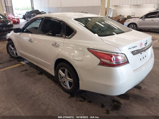 2015 NISSAN ALTIMA 2.5 S VIN: 1N4AL3AP2FC192348