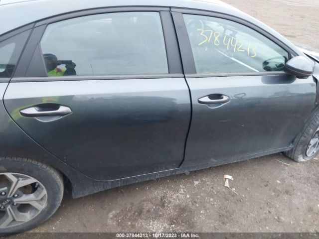 3KPF24AD0ME318808 KIA Forte Lxs