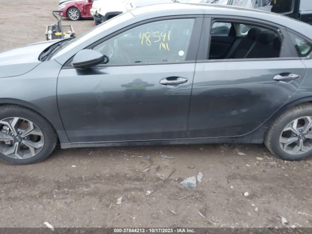 3KPF24AD0ME318808 KIA Forte Lxs