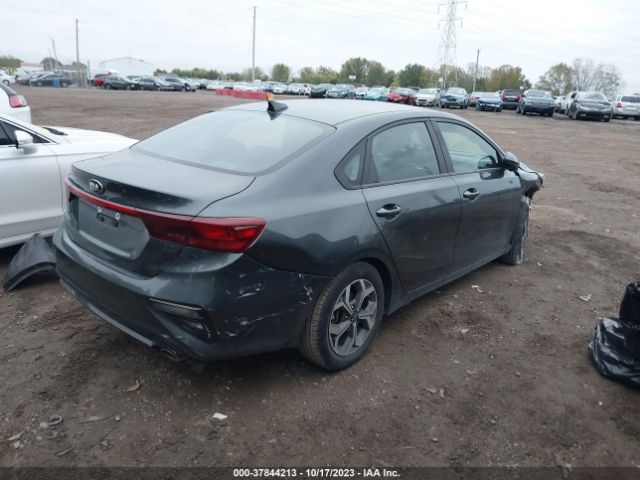 3KPF24AD0ME318808 KIA Forte Lxs