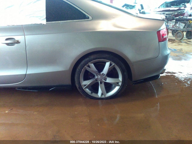2010 AUDI A5 3.2L PREMIUM PLUS VIN: WAUCKAFR5AA074249