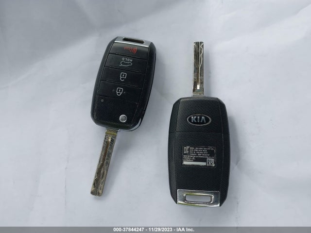 2015 KIA SOUL VIN: KNDJN2A26F7791023