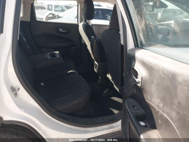 3C4NJCAB7JT263496 Jeep Compass Sport