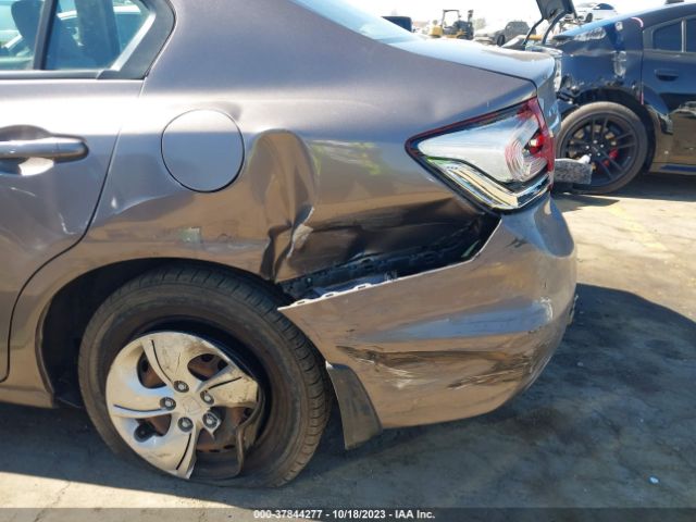19XFB2F54FE290536 Honda Civic Sedan Lx