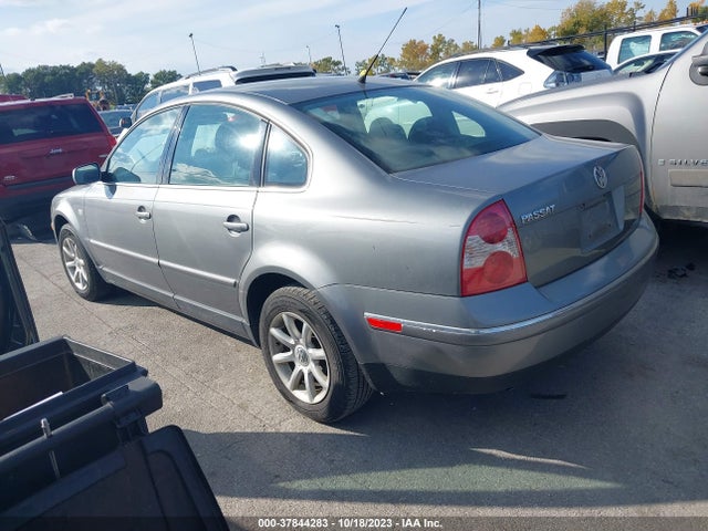 2004 VOLKSWAGEN PASSAT SEDAN GLS VIN: WVWPD63B64P009477