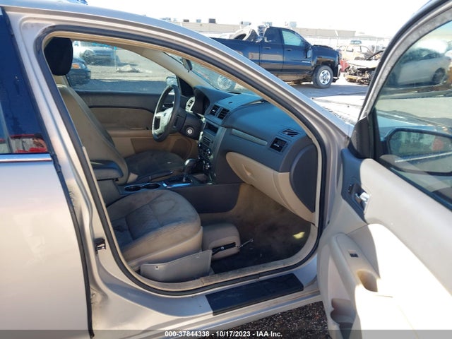 2010 FORD FUSION SE VIN: 3FAHP0HAXAR208745