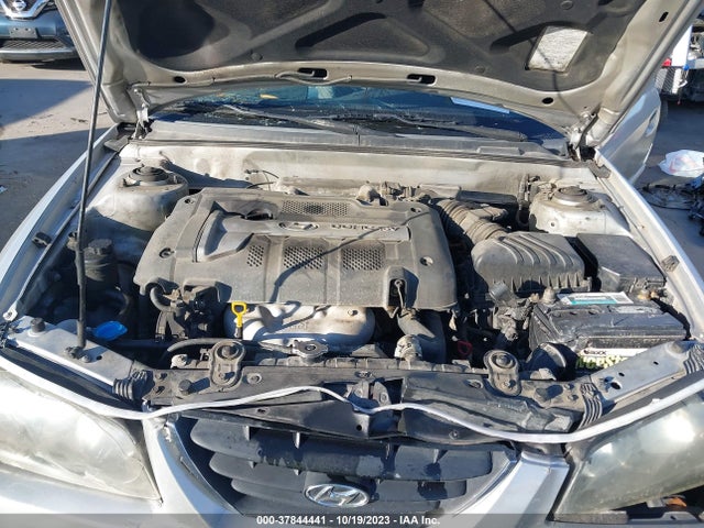 2004 HYUNDAI ELANTRA GT GLS VIN: KMHDN46D64U884203