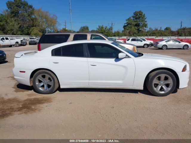 2C3CDXBG4EH300734 Dodge Charger Se