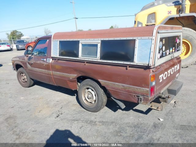 1981 TOYOTA PICKUP / CAB CHASSIS JT4RN44SXB0011179 Photo 2