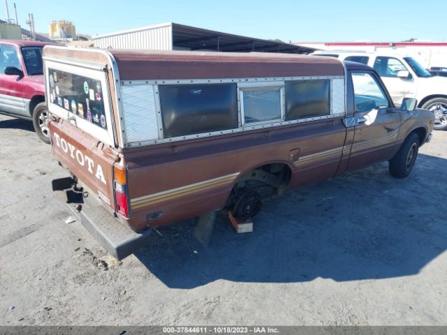 1981 TOYOTA PICKUP / CAB CHASSIS JT4RN44SXB0011179 Photo 3