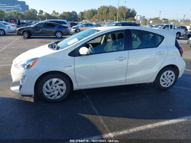 Toyota Prius C One/two/three/four 2016 JTDKDTB30G1135148 Image 14