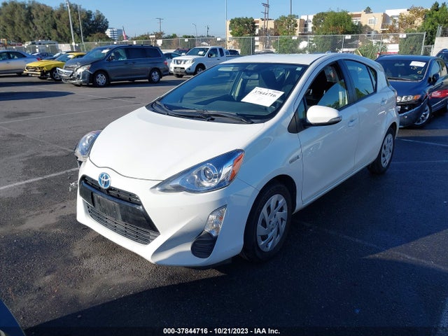 Toyota Prius C One/two/three/four 2016 JTDKDTB30G1135148 Image 2