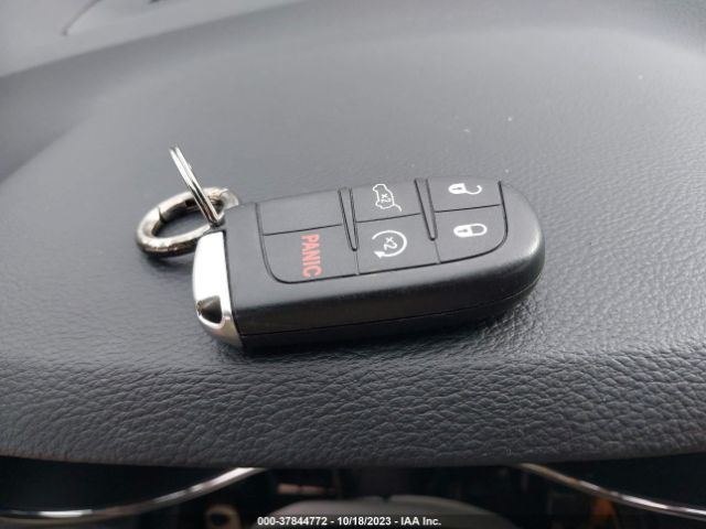 1C4RJEBG3GC372730 Jeep Grand Cherokee Limited