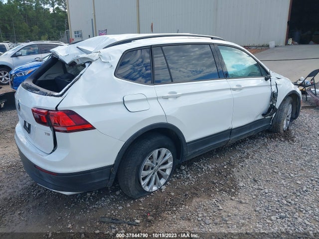 3VV1B7AX0JM103681 Volkswagen TIGUAN S