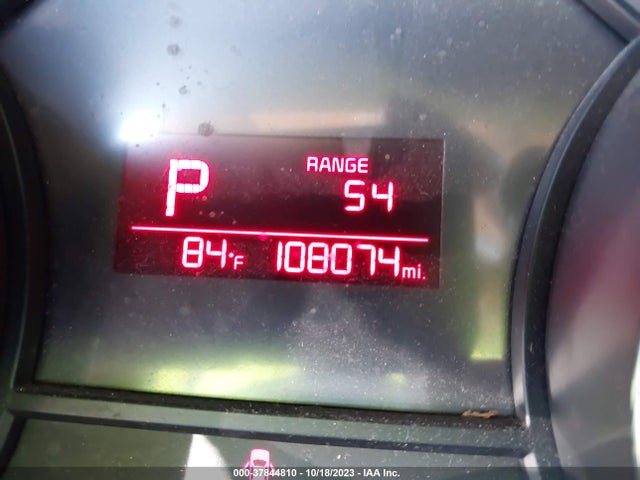 KIA SEDONA LX 2018 KNDMB5C12J6384570 Image 32