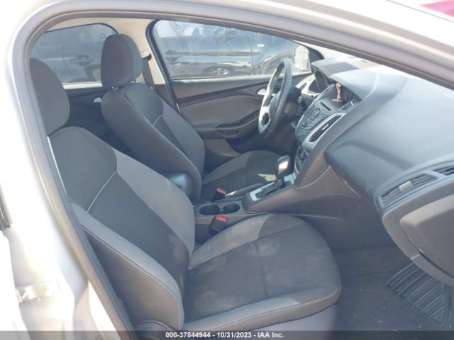 1FADP3F2XEL391516 Ford FOCUS SE