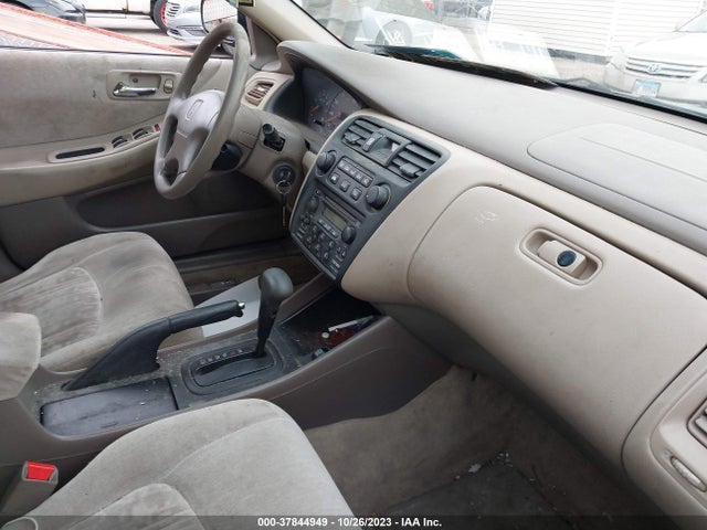 2000 HONDA ACCORD SDN EX VIN: 1HGCG5657YA080042